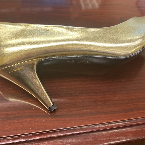 Gold Magda heels - Picture 2 of 3